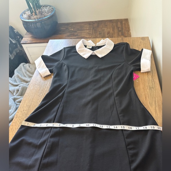 NWT Spirit Halloween Wednesday Addams Peter Pan Collar Dress - Large - Picture 10 of 11